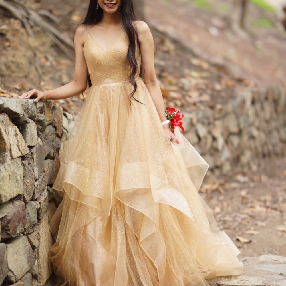 Terani Couture Prom Dress in Champagne Size 0